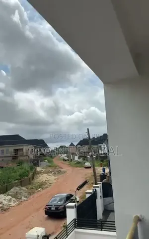 3bdrm Duplex in In Estate, Ipaja / Ipaja for sale