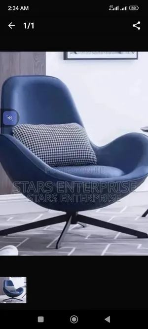 Office Chair / Modern Swivel Chair