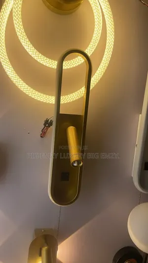 Modern Led Wall Lamp With Usb .