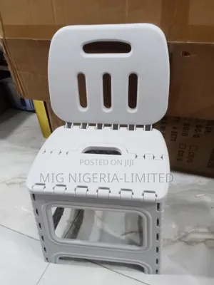 Modern Plastic Chair for Children Collapstable Fordable One