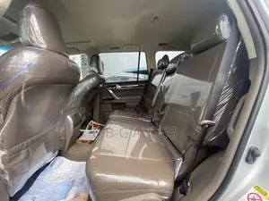 Lexus GX 460 Luxury 2017 Silver