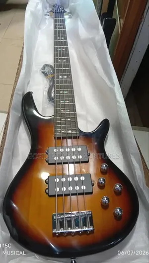 Professional Yamaha Bass Guitar Active 5_strings With Sweetest Sound.