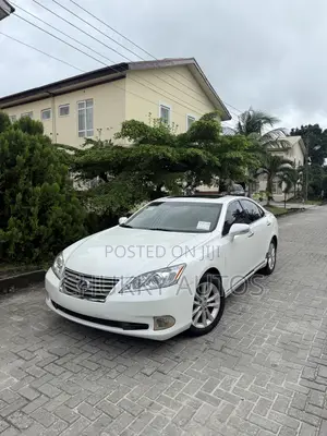 Lexus ES 350 2011 White
