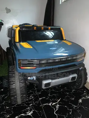 Kids Offload Car
