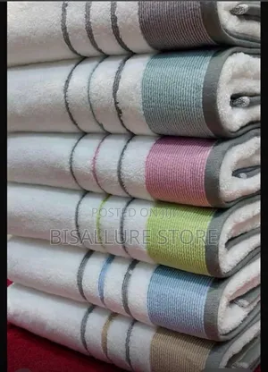 Whiterose Patterned Bath Towel