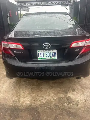 Toyota Camry SE 4dr Sedan (2.5L 4cyl 6A) 2013 Black