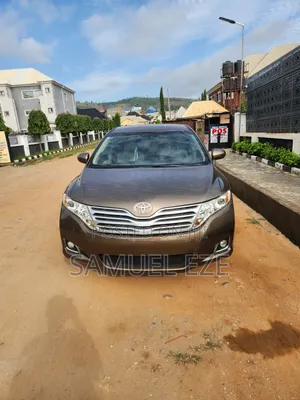 Toyota Venza 2011 Brown