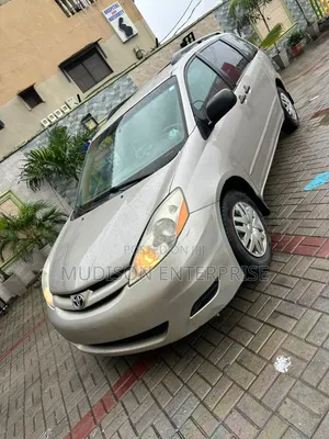 Toyota Sienna 2006 Silver