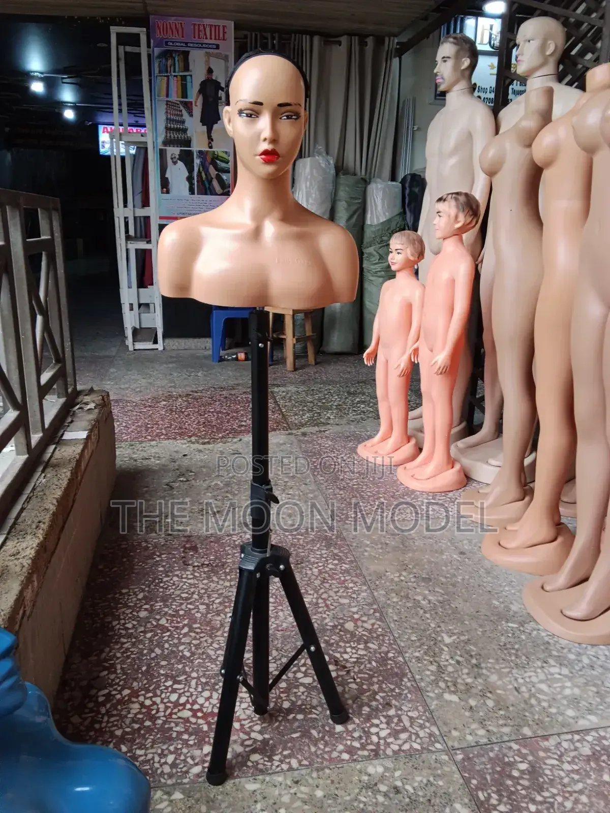 Wig Tripod Stand