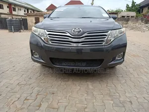 Toyota Venza 2010 Gray