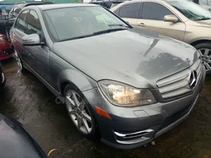 Mercedes-Benz C300 2014 Gray