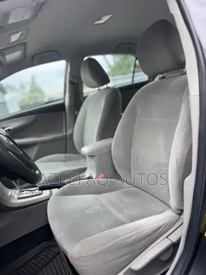 Toyota Corolla LE 4dr Sedan (1.8L 4cyl 4A) 2011 Gray