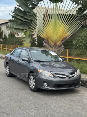 Toyota Corolla LE 4dr Sedan (1.8L 4cyl 4A) 2011 Gray