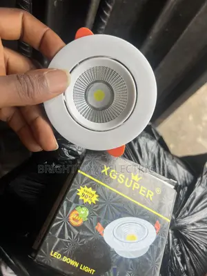 7wt Spot Light