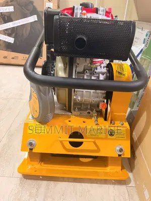 Plate Compactor (Diesel Engine) C-90