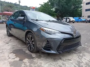 Toyota Corolla 2017 Gray