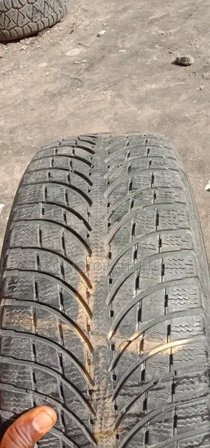 235/60r18 Michelin Tyre First Grade Tokunbo 
