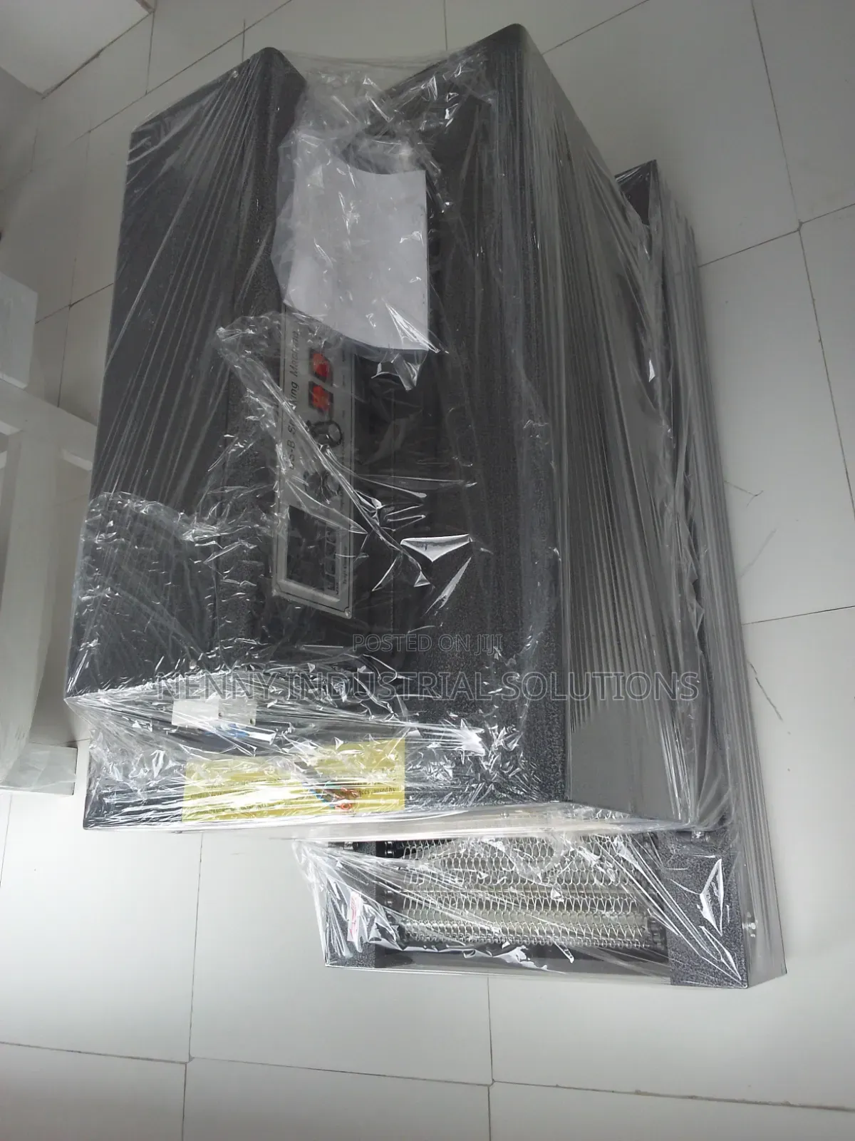 Table-Top Shrink Wrapping Machine