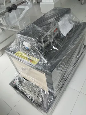 Table-Top Shrink Wrapping Machine