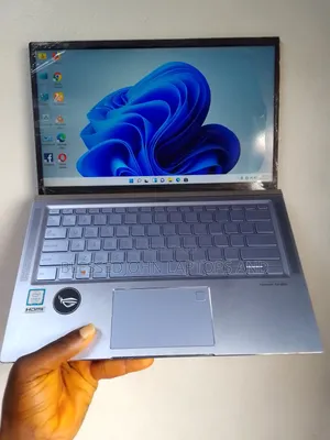 Laptop Asus ZenBook UX430UA 8GB Intel Core i5 SSD 256GB
