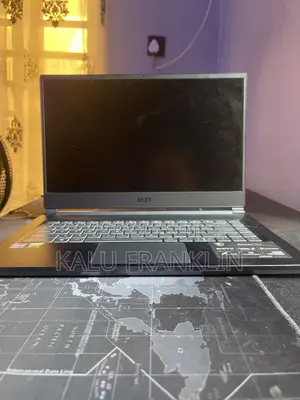 Laptop MSI 32GB Intel Core i7 SSD 1T