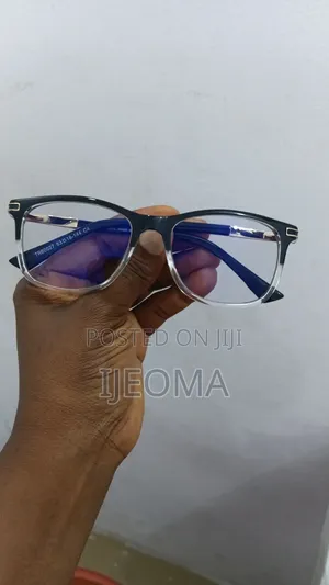 Photochromic