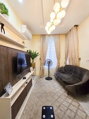Furnished 4bdrm Duplex in Aerodrome Gra for rent