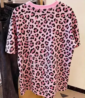 Black and Pink Leopard Print Spliced T-Shirt Round Neck