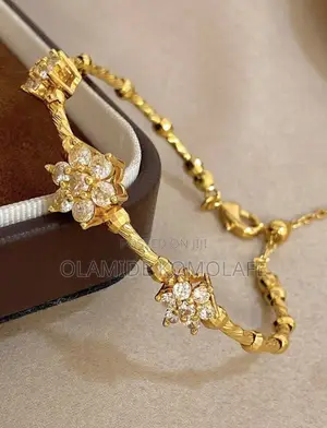 Floral Bangle Bracelet