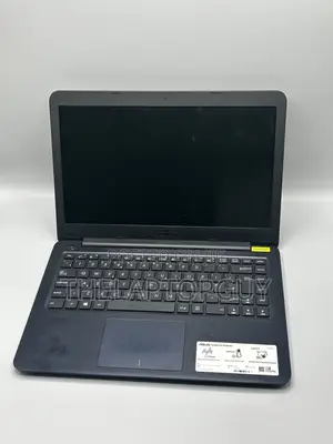 Laptop Asus E402SA 4GB AMD SSD 60GB
