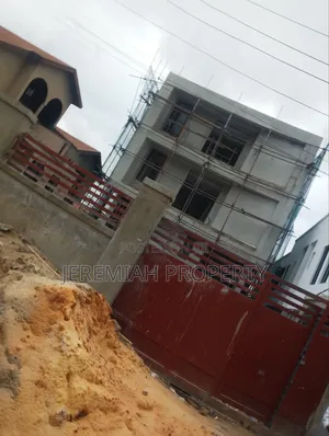 7bdrm Duplex in Omole Estate Phase 2, Berger for sale