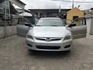 Honda Accord 2007 Silver