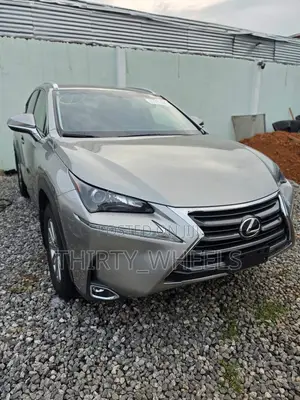 Lexus NX 2017 Gold