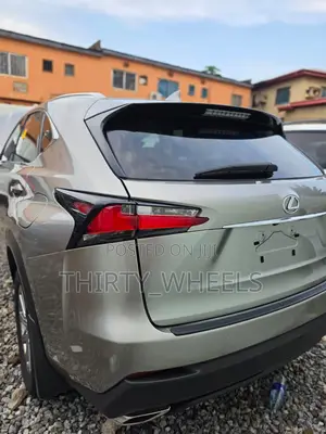 Lexus NX 2017 Gold