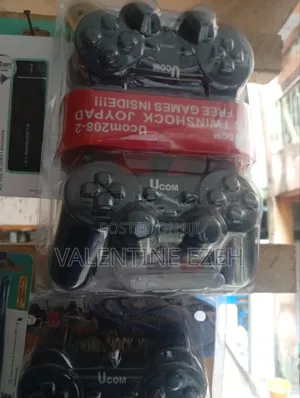 Double Wired Game Pad
