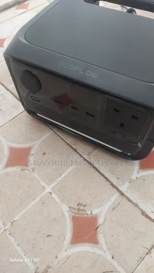 Ecoflow River 3 Power Station With 110w Portable Solar Panel