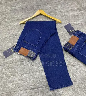 High Quality Denim Striaght Cut Jeans