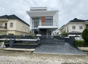 Furnished 5bdrm Mansion in Magamound Ikota for sale