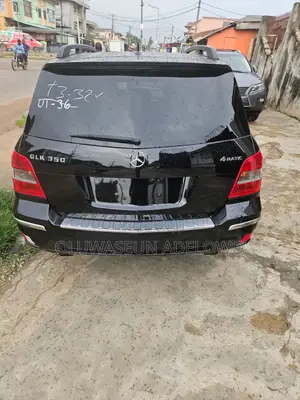 Mercedes-Benz GLK-Class 350 2011 Black
