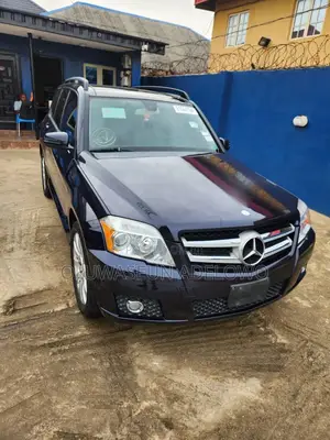 Mercedes-Benz GLK-Class 350 2011 Blue