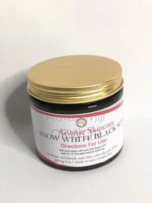 Gussie Snow White Black Soap (High-Level)