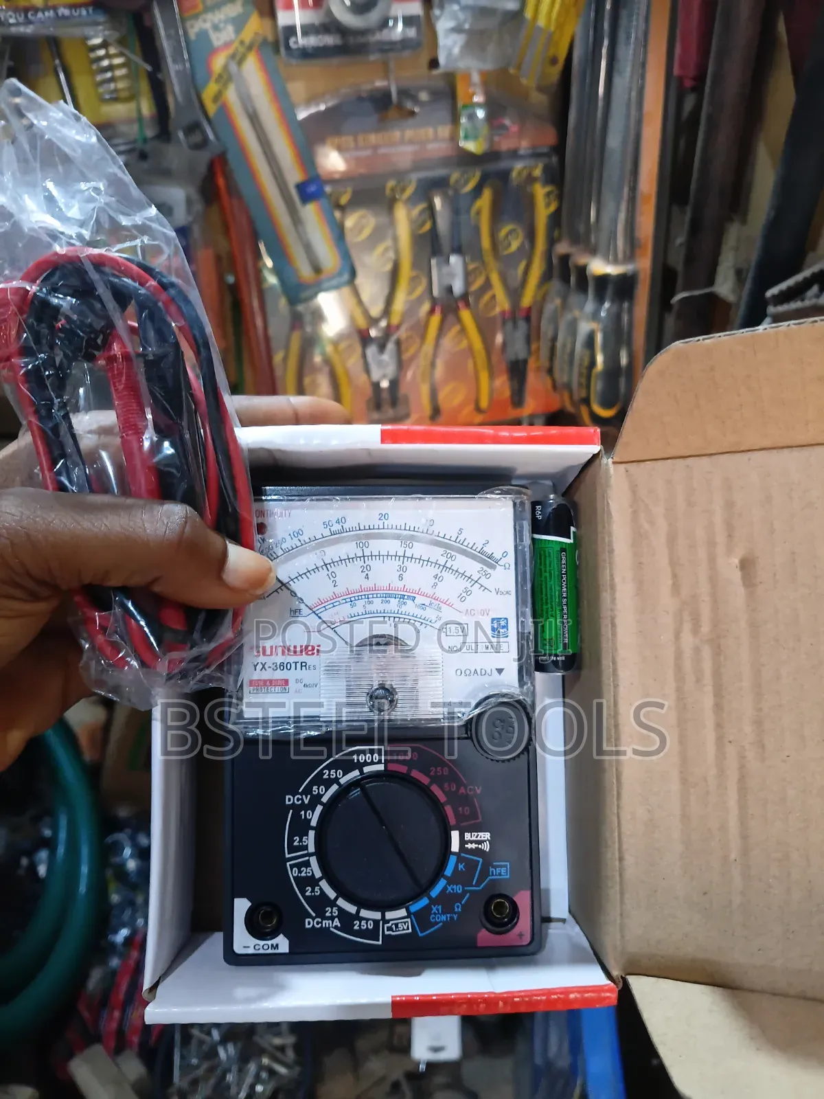 Medium Analog Multimeter – Professional Electrical Testing Meter