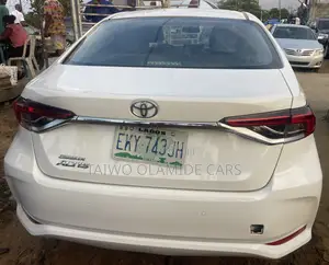 Toyota Corolla APEX XSE 2021 White