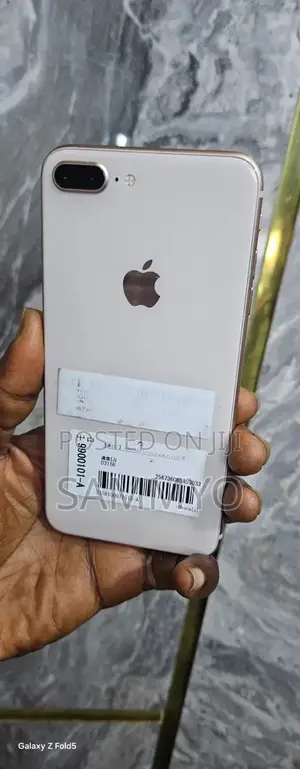 Apple iPhone 8 Plus 64 GB Gold