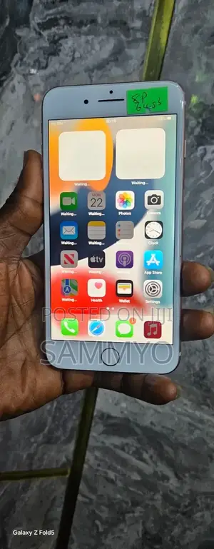 Apple iPhone 8 Plus 64 GB Gold