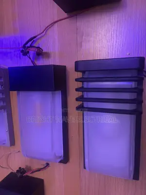 Modern Cast Body Outdoor Light