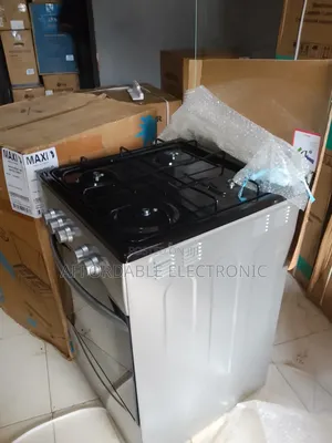 Maxi 4 Burner Gas Cooker Black Color