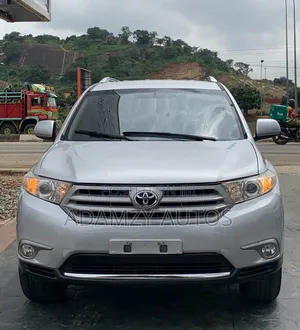 Toyota Highlander 2013 Silver