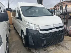 Toyota HiAce 2020 White