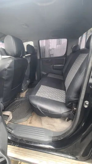 Toyota Hilux 2014 Black